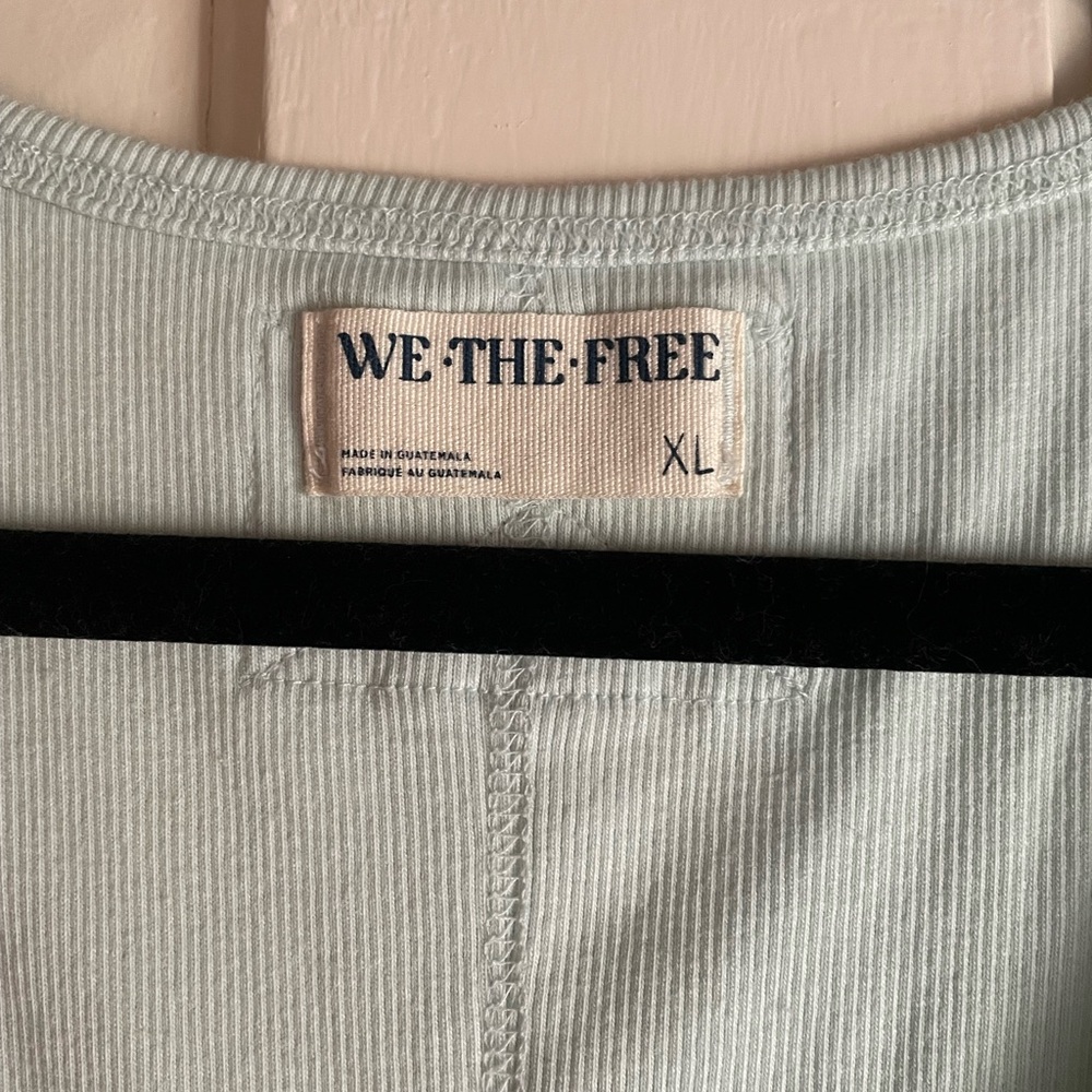 NWT We the Free Hummingbird Tank size XL - Picture 4 of 4